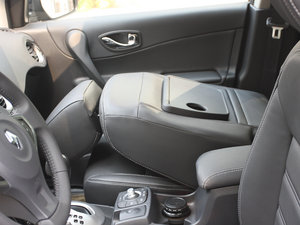 2012款2.5L CVT两驱都市版 空间座椅