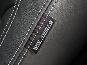 2012款2.5L CVT两驱都市版 空间座椅