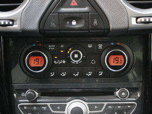 2012款2.5L CVT两驱都市版 空调调节