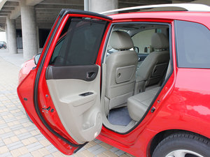 2012款2.5L CVT四驱豪华导航版 左后车门