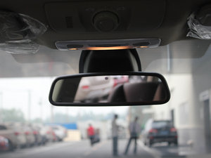 20123.5L Ԅ(dng) ܇(ni)ҕR