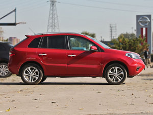 2013款2.5L CVT四驱豪华导航版 整体外观