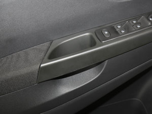 2015款1.2T 双离合舒适版 空间座椅