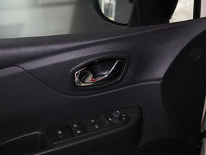 2015款1.2T 双离合舒适版 空间座椅