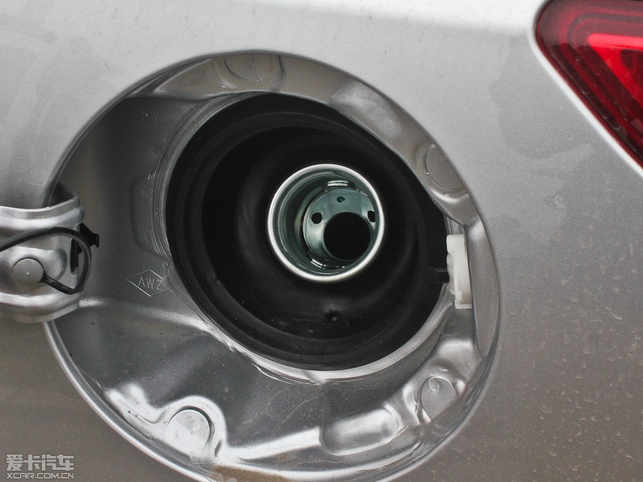 2013 Ŀ 2.0L CVTA