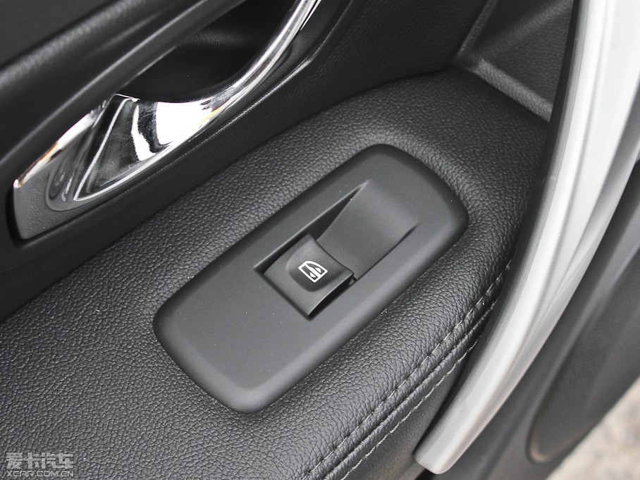 2013 Ŀ 2.0L CVTA