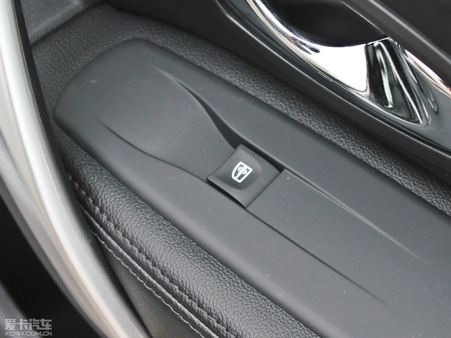 2013 Ŀ 2.0L CVTA