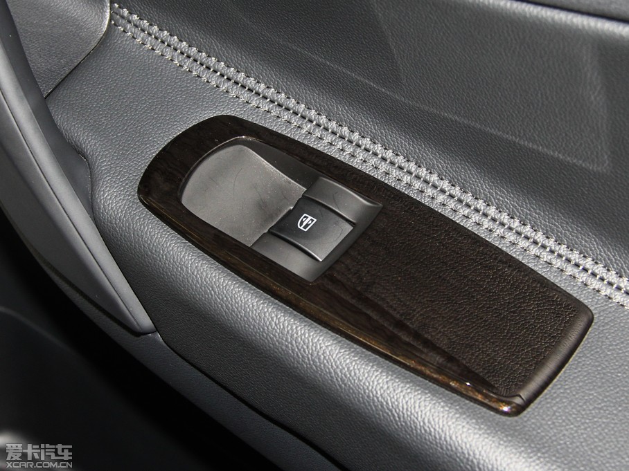 2014װ(M(jn)) 2.5L (q)m