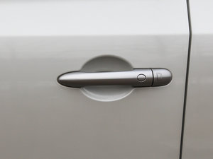 2014款2.5L 四驱豪华版 主驾门拉手