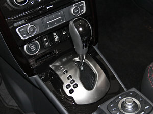 2014款2.5L Sportway四驱版 换挡杆