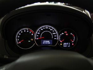 2014款2.5L Sportway四驱版 仪表