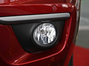 2014款2.5L Sportway四驱版 前雾灯