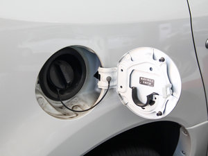 2014款2.5L 两驱舒适版 油箱盖