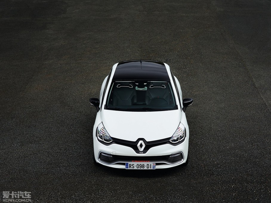 2015ZClio R.S.220 Trophy EDC