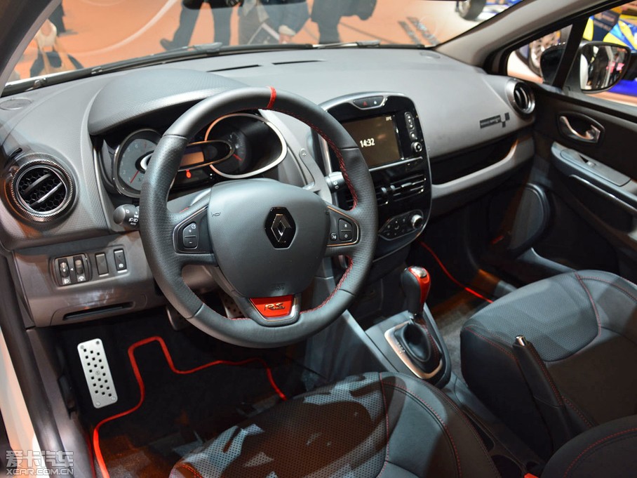 2015ZClio R.S.220 Trophy EDC