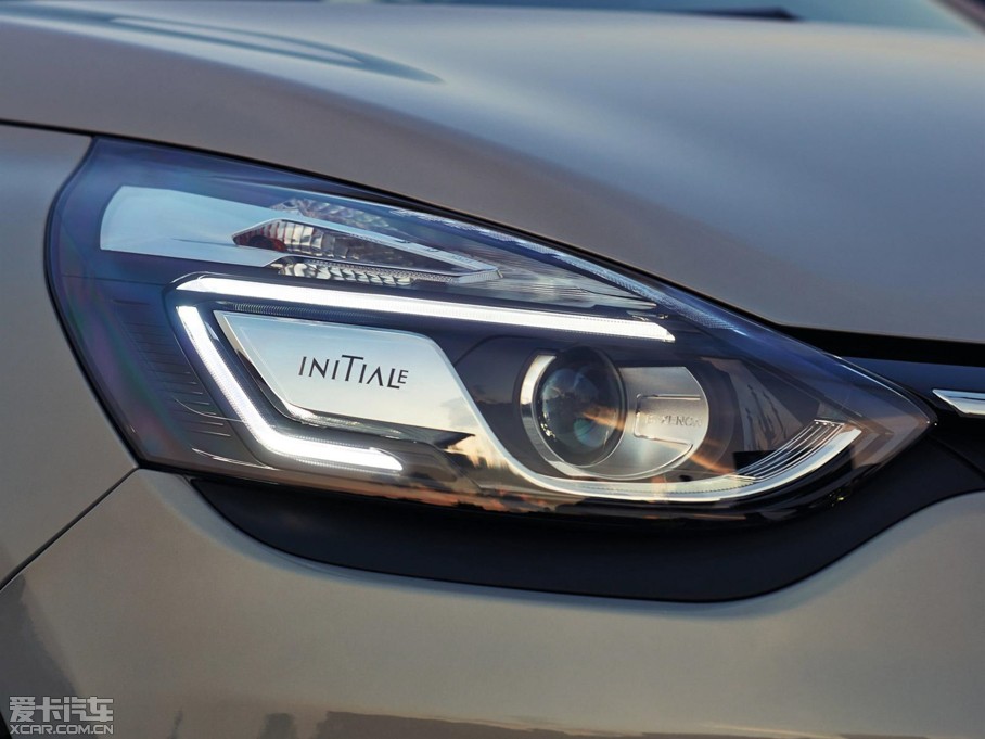 2014ZClio Initiale Paris