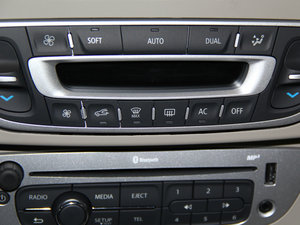 20152.0L CVTrа {(dio){(dio)(ji)