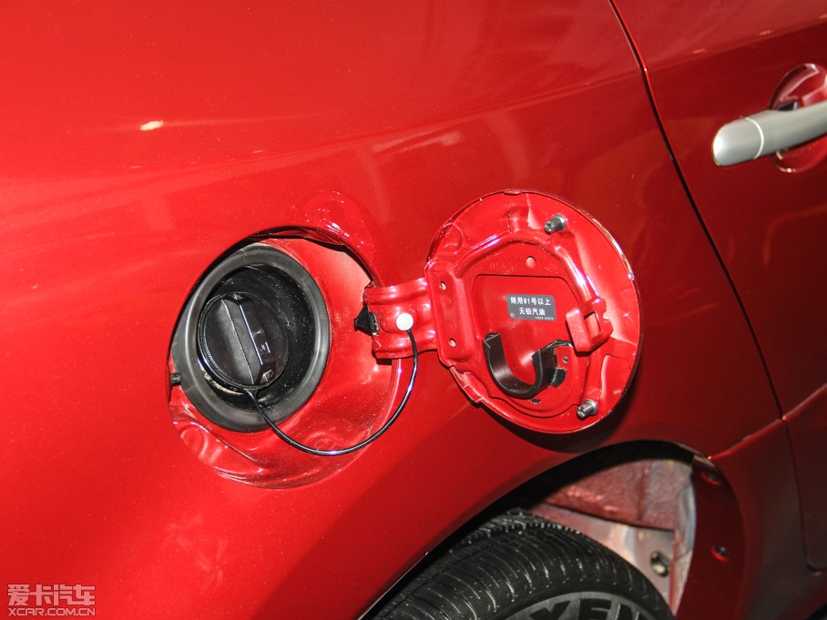 2015װ(M) 2.0L (q)˜ʰ