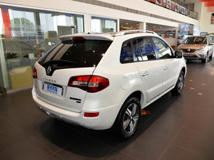 2015款2.5L 四驱舒适版 整体外观