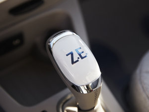 2016款ZE 40 中控区