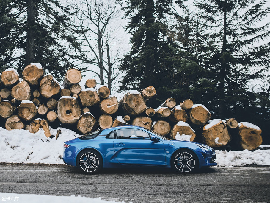2017ZAlpine A110