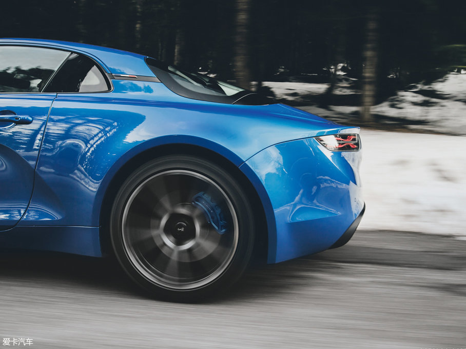2017ZAlpine A110