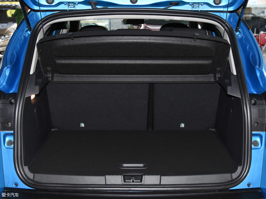 2018_(M) TCe 190 Lа