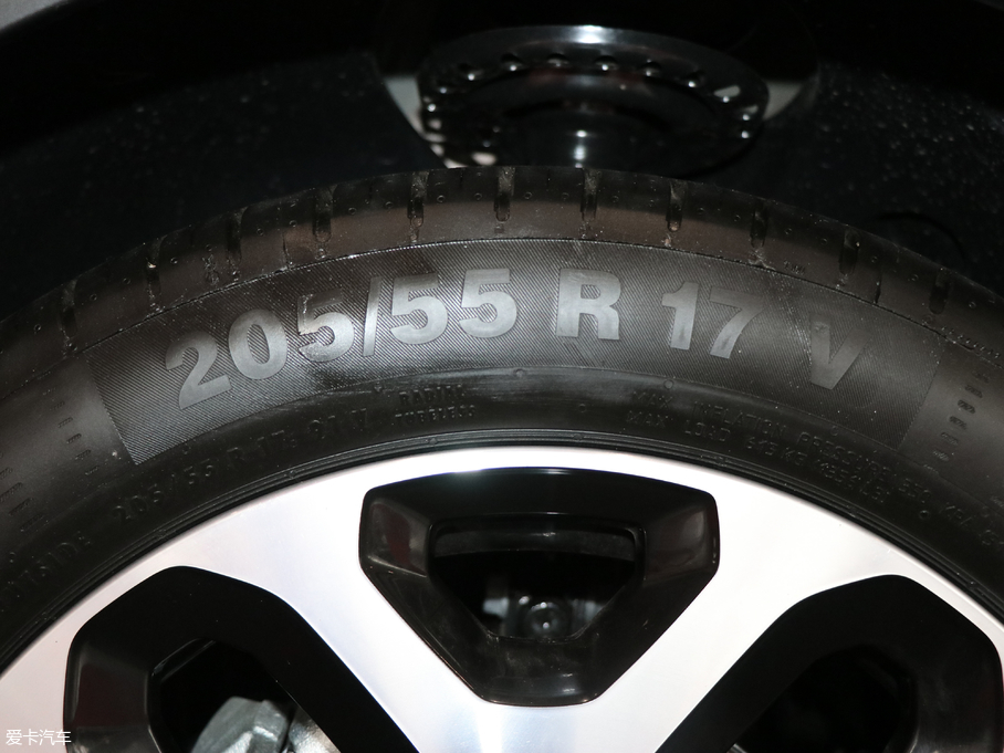 2018_(M) TCe 190 `Ӱ