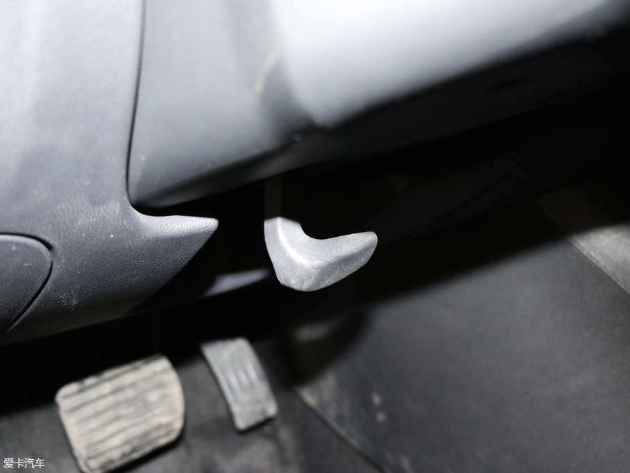 2018_(M) TCe 190 `Ӱ