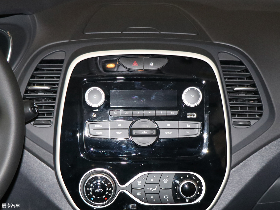 2018_(M) TCe 190 `Ӱ