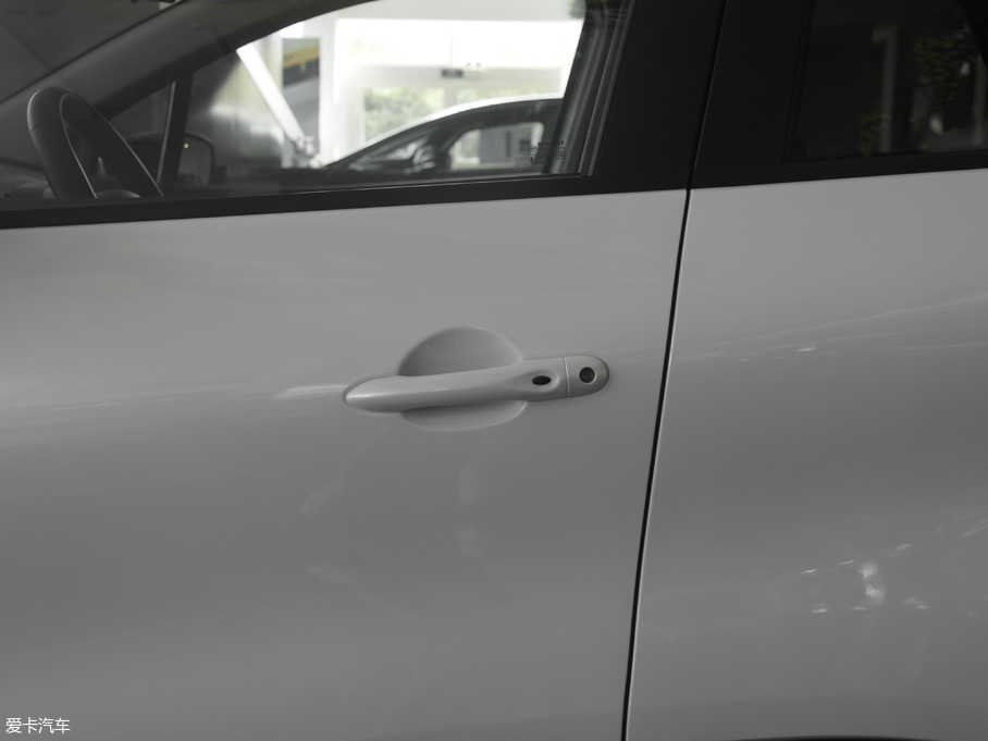 2018_(M(jn)) TCe 190 `Ӱ