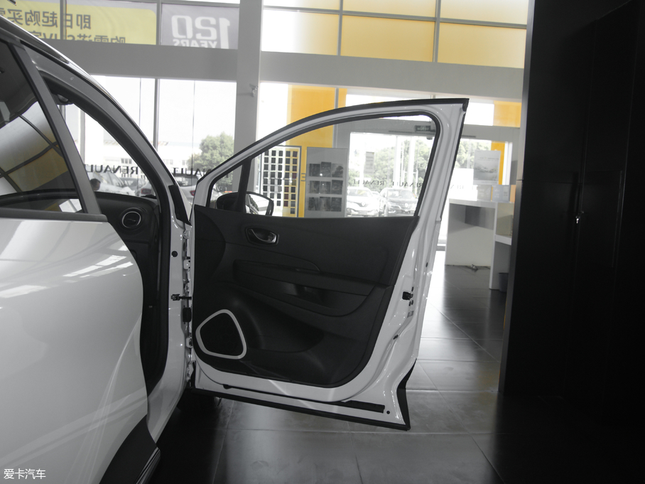 2018_(M) TCe 190 `Ӱ