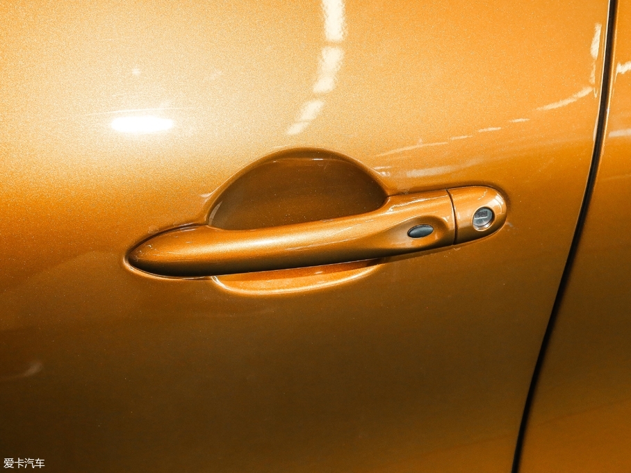 2018��_(�M(j��n)��) TCe 190 120����������