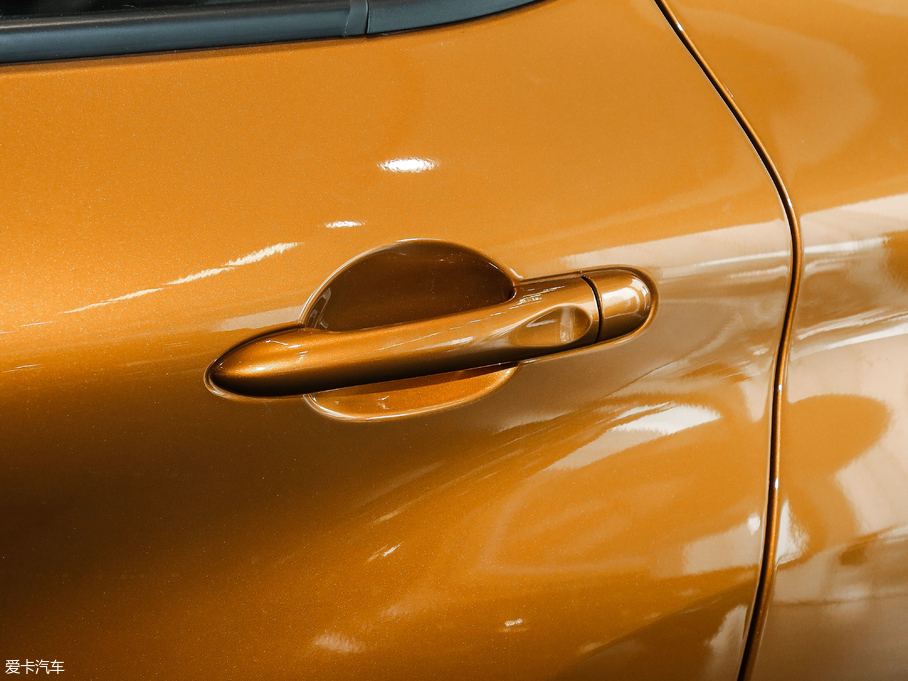 2018��_(�M��) TCe 190 120����������