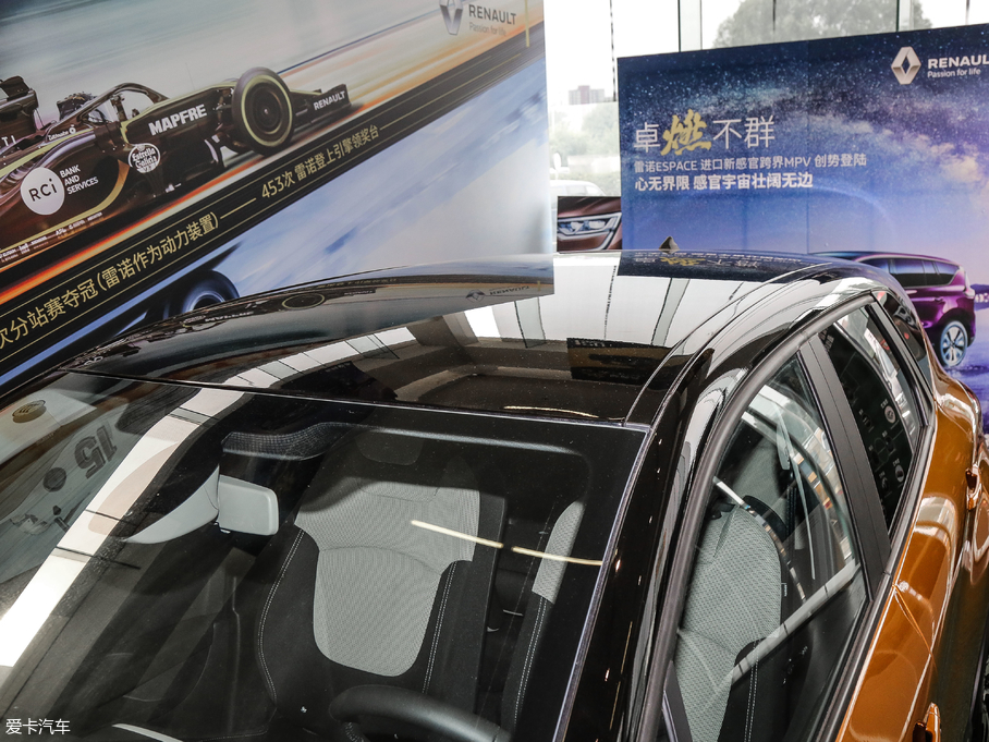 2018��_(�M��) TCe 190 120����������