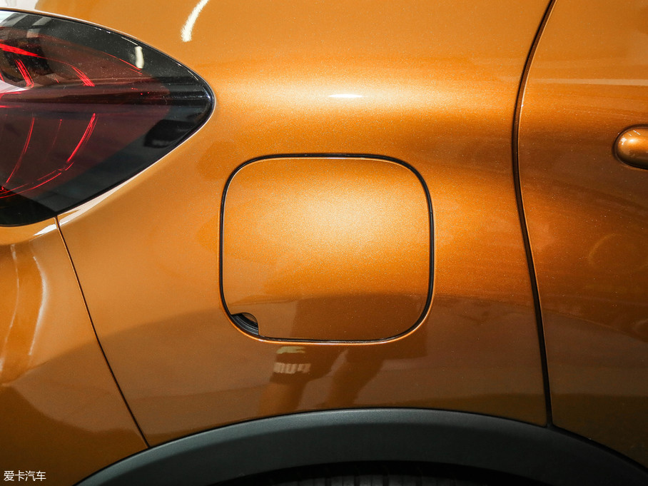 2018��_(�M��) TCe 190 120����������