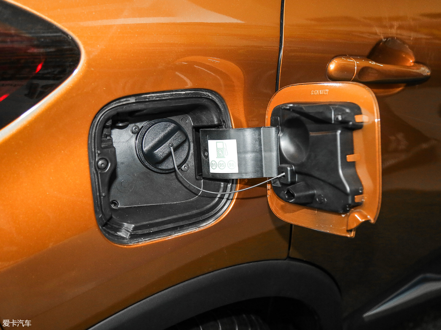 2018��_(�M��) TCe 190 120����������