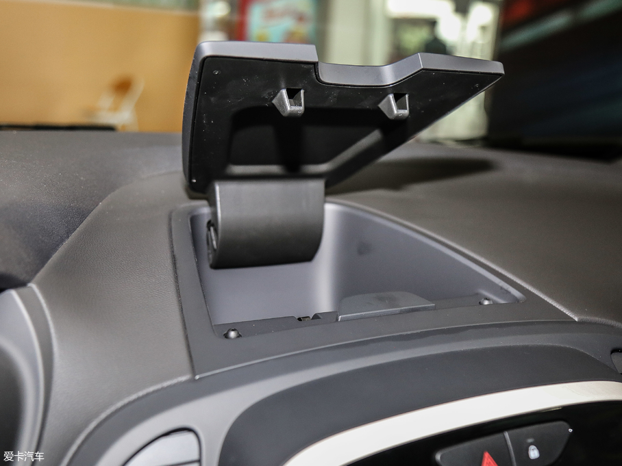 2018��_(�M��) TCe 190 120����������