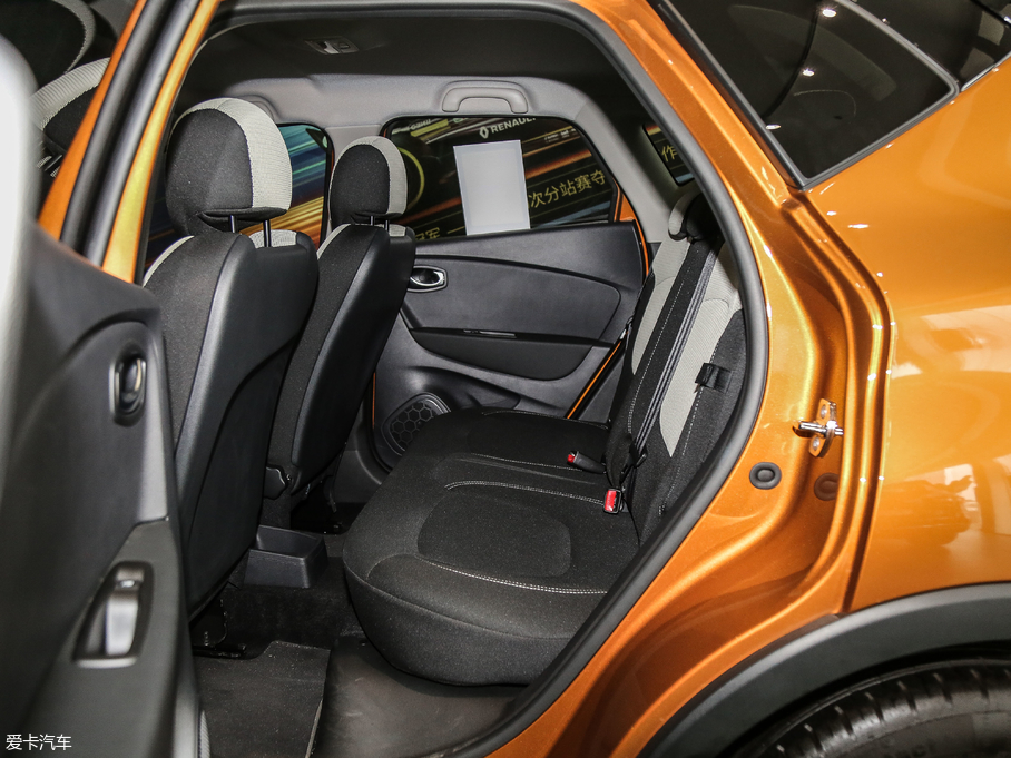 2018��_(�M��) TCe 190 120����������