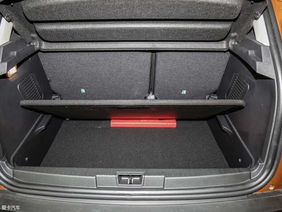 2018��_(�M��) TCe 190 120����������