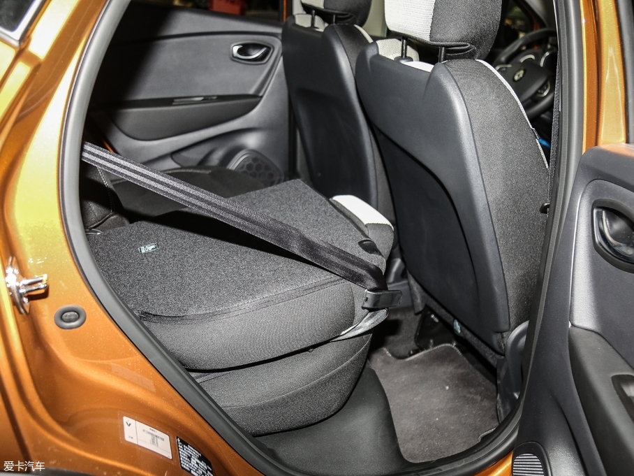 2018��_(�M(j��n)��) TCe 190 120����������