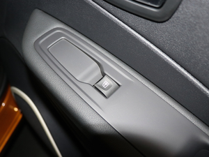 2018TCe 190 `(dng) g