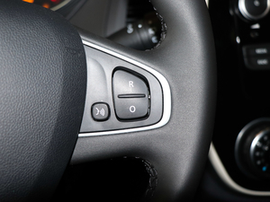 2018TCe 190 `Ӱ п؅^