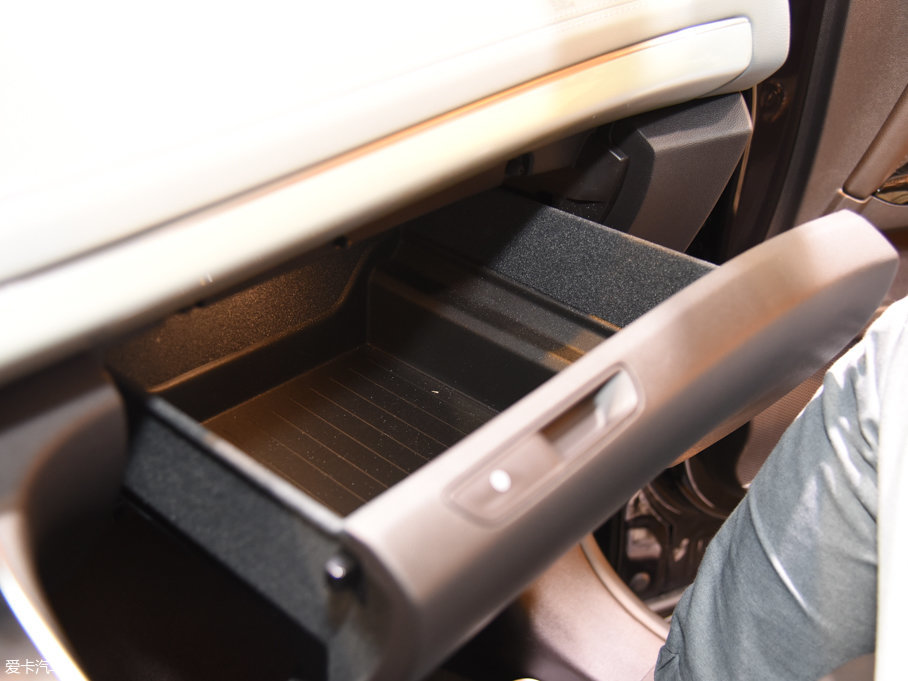 2018ZEspace 1.8T Ԅힰ