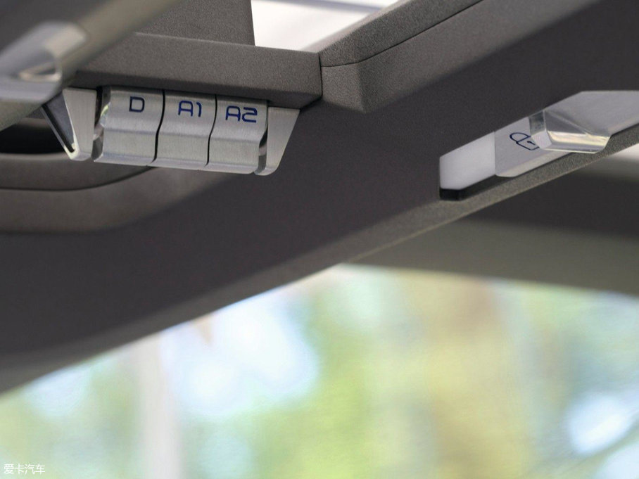 2017�����ZSYMBIOZ Concept