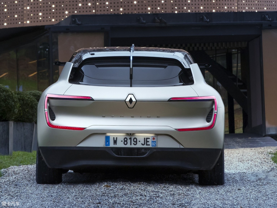 2017�����ZSYMBIOZ Concept