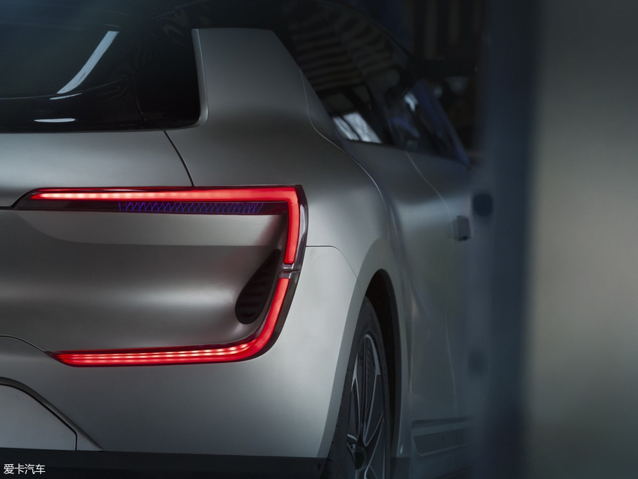 2017�����ZSYMBIOZ Concept