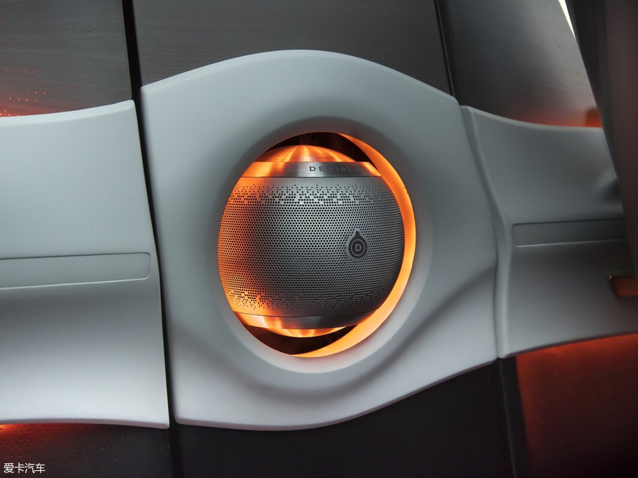 2017�����ZSYMBIOZ Concept