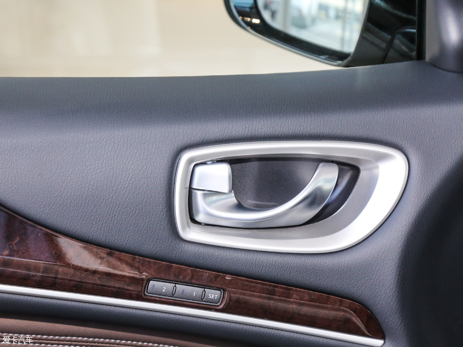 2018ӢQX60 Hybrid 2.5T Hybrid ܊ͥ