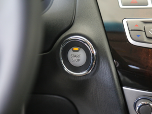 20182.5T Hybrid (q)܊ͥ п؅^(q)